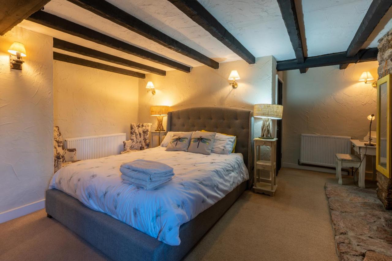 Finest Retreats - The Old Church House Inn Broadhempston Bagian luar foto