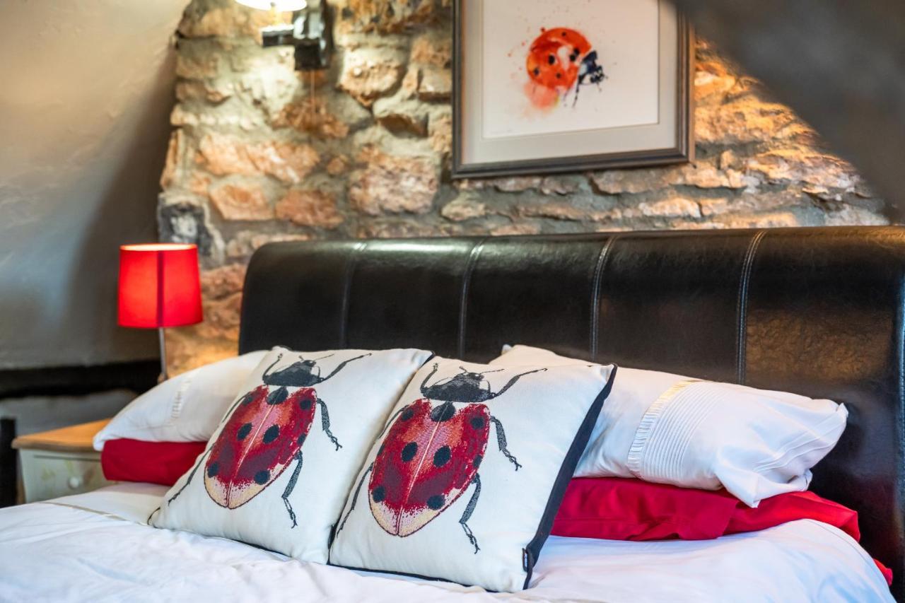 Finest Retreats - The Old Church House Inn Broadhempston Bagian luar foto